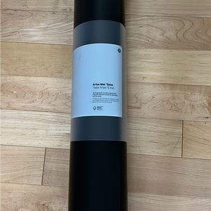 NWT Lululemon Arise Yoga Mat